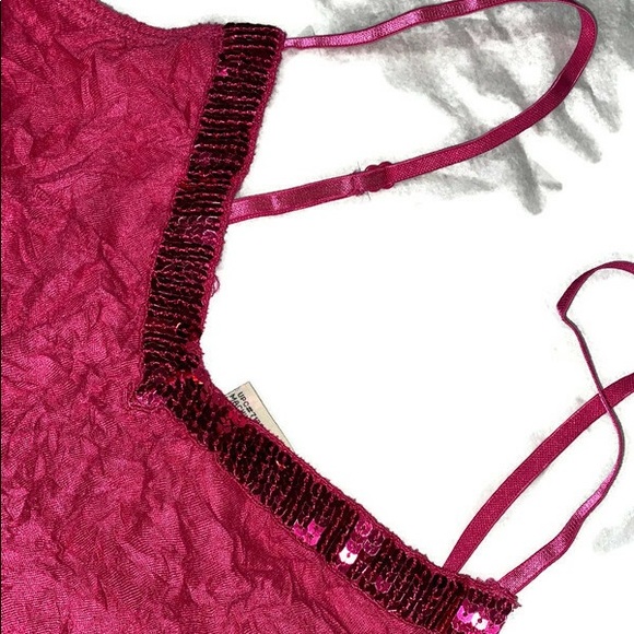 $3 IF BUNDLED 🦄VINTAGE🦄 Size Small Sequined Stretchy Cami - Picture 2 of 5